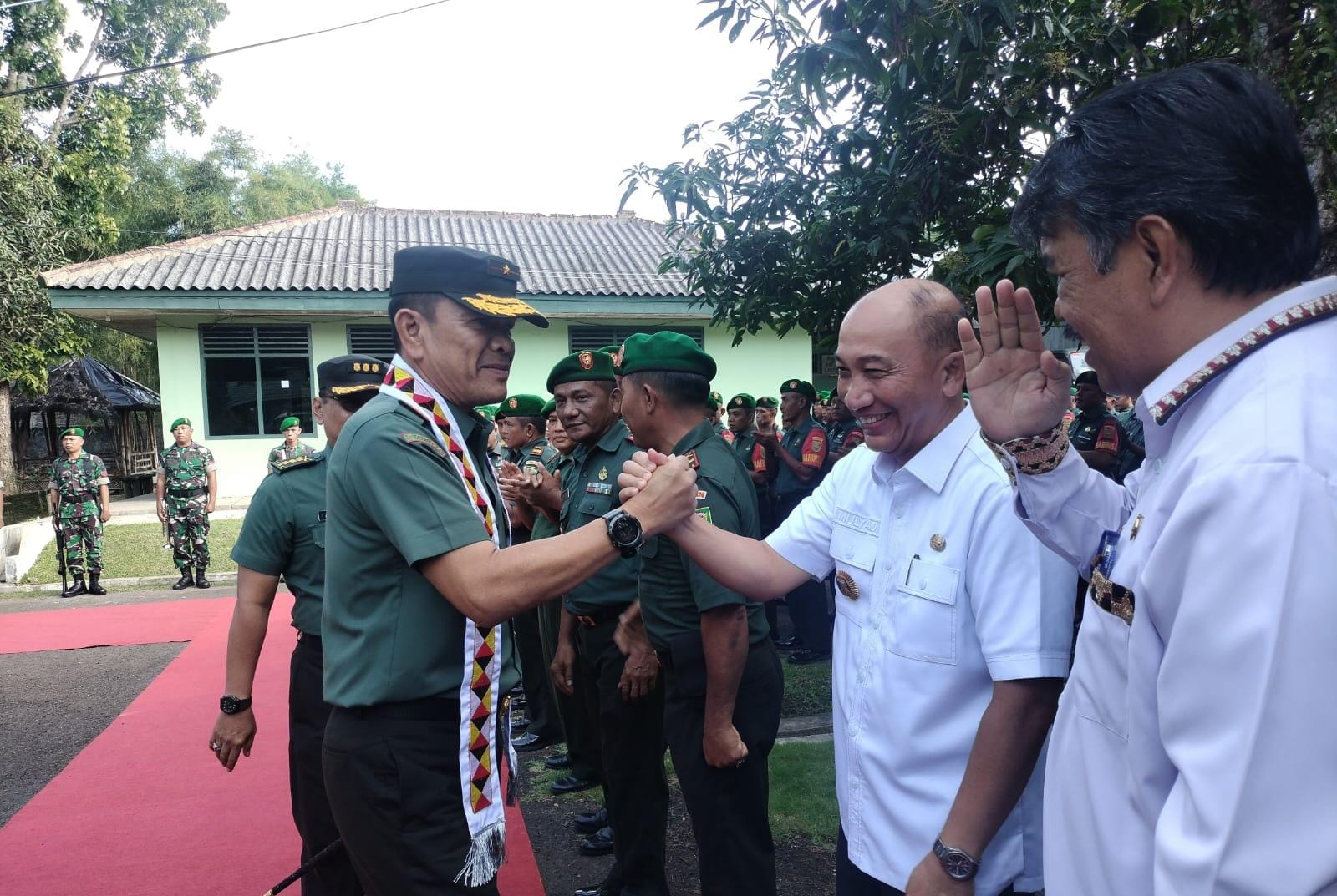 Pj. Bupati Tanggamus Ikut Hadiri Kunker Danrem 043/Gatam ke Kodim 0424/Tanggamus.